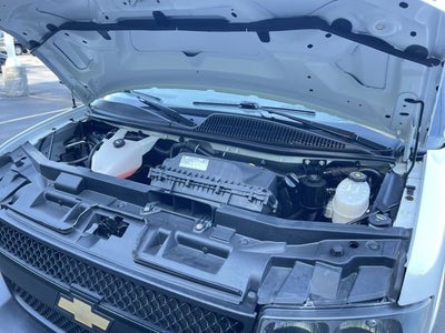 2023 Chevrolet Express Passenger 3500 1LS