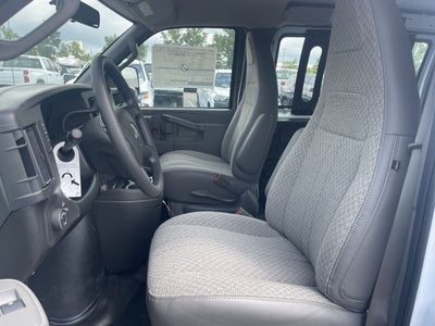 2025 Chevrolet Express Cargo 3500 WT