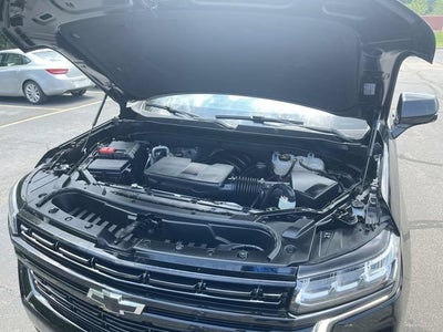 2023 Chevrolet Suburban RST