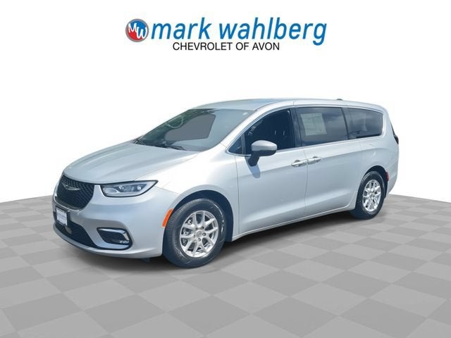 2023 Chrysler Pacifica Touring