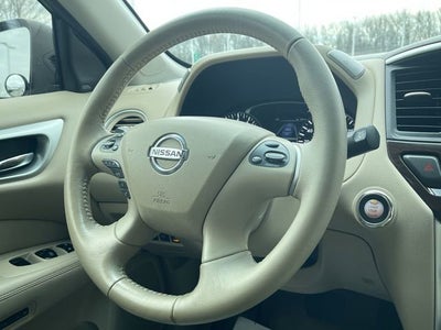 2015 Nissan Pathfinder SL