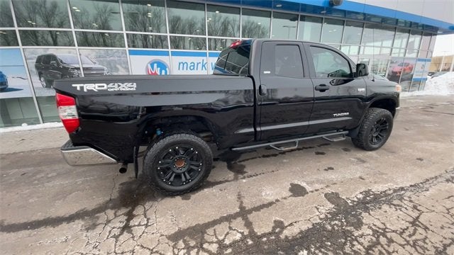 2017 Toyota Tundra SR5 5.7L V8