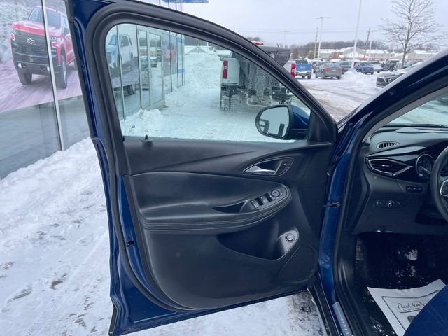 2022 Buick Encore GX Select