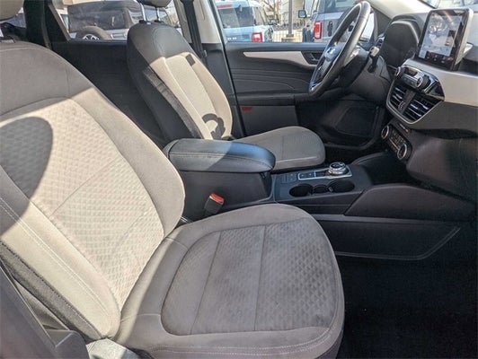 2022 Ford Escape SE in , OH - Mark Wahlberg Chevrolet Auto Group