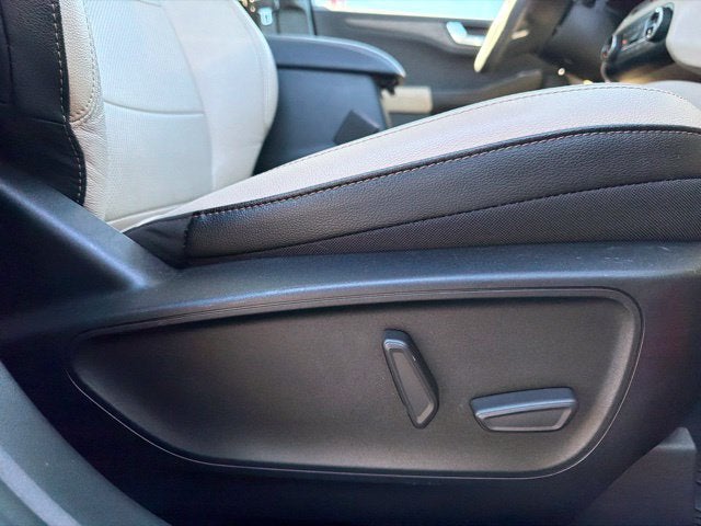 2020 Ford Escape Hybrid Titanium
