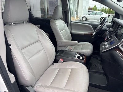 2017 Toyota Sienna Limited Premium 7 Passenger