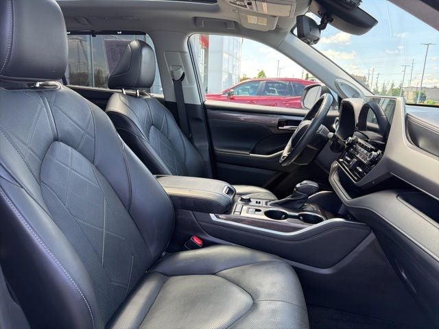2021 Toyota Highlander Platinum