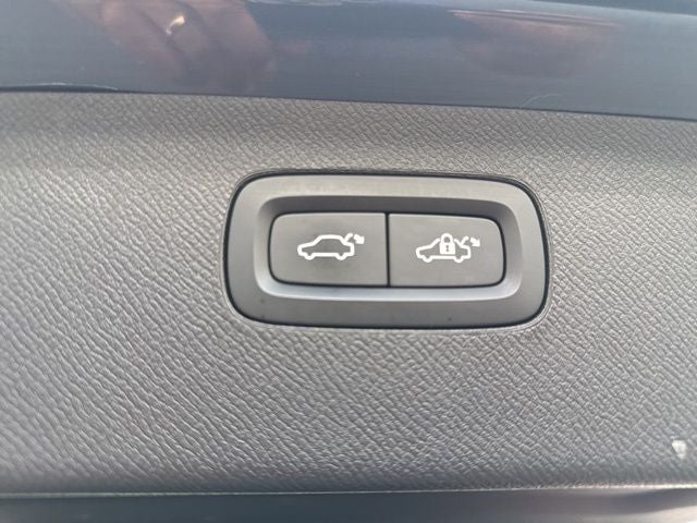 2023 Volvo XC90 B6 Plus 7-Seater