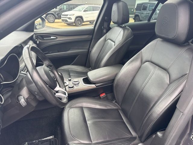 2022 Alfa Romeo Stelvio Ti