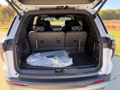 2027 Chevrolet Traverse LT 2LT