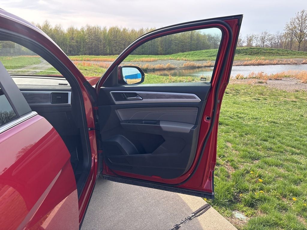 2022 Volkswagen Atlas Cross Sport 3.6L V6 SE w/Technology