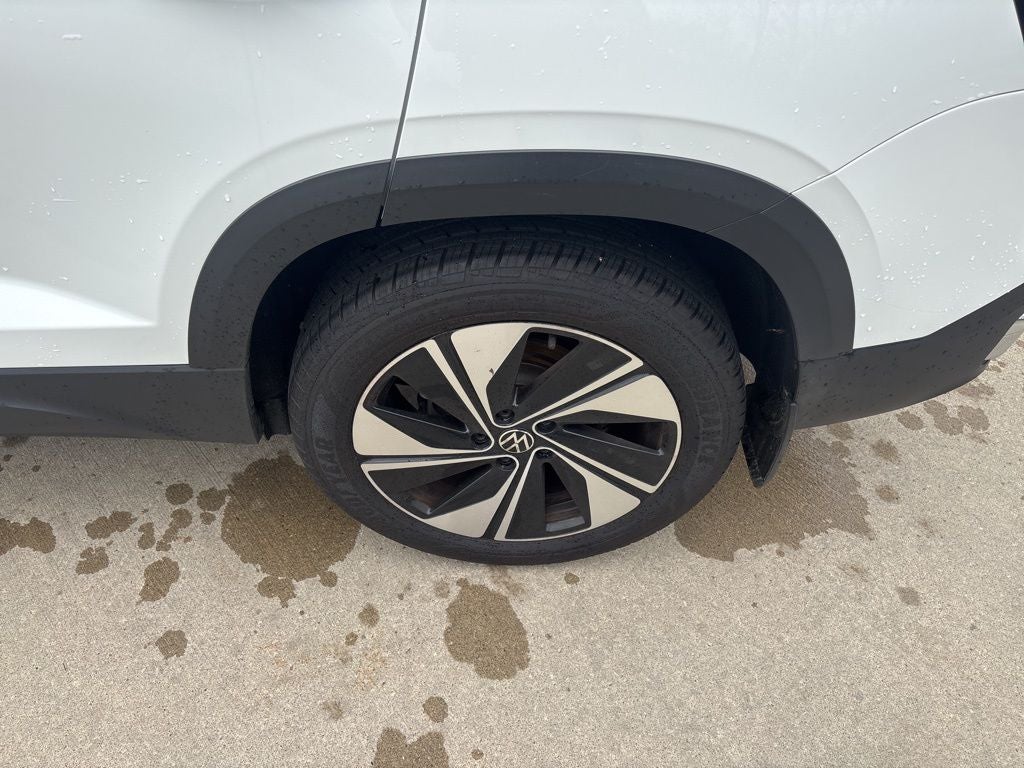 2025 Volkswagen Taos 1.5T SE