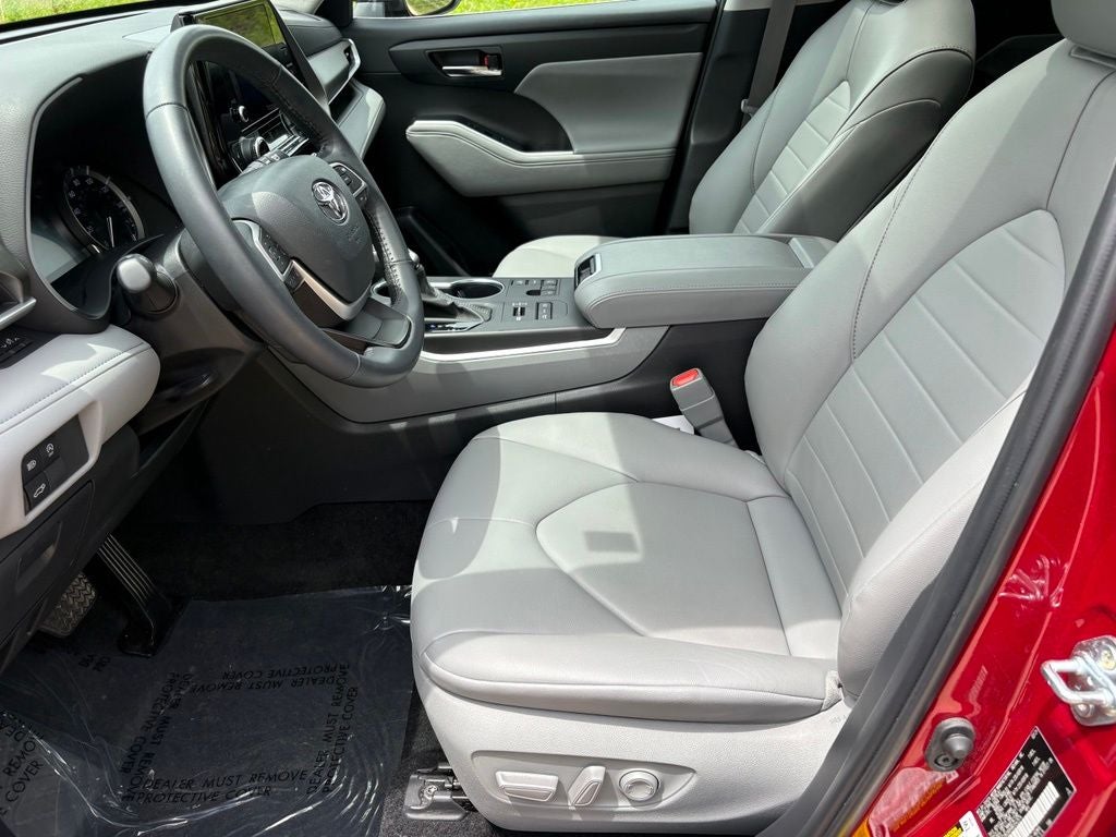 2024 Toyota Highlander XLE