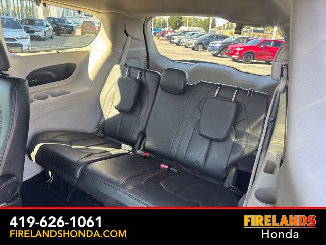 2017 Chrysler Pacifica Touring L Plus
