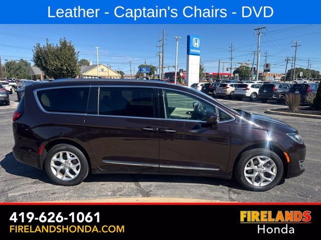 2017 Chrysler Pacifica Touring L Plus