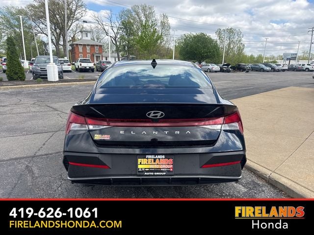2025 Hyundai Elantra SEL Sport