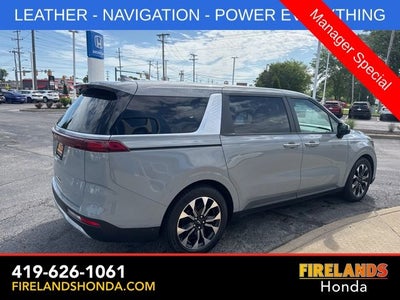 2024 Kia Carnival EX