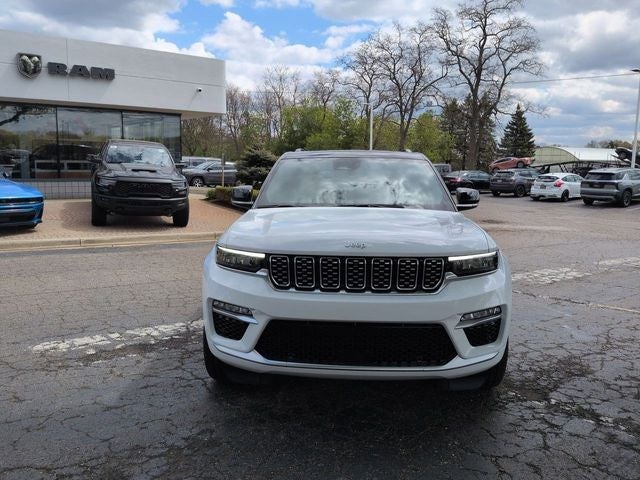 2025 Jeep Grand Cherokee Summit