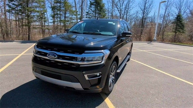 2022 Ford Expedition Max Limited in , OH - Mark Wahlberg Chevrolet Auto Group