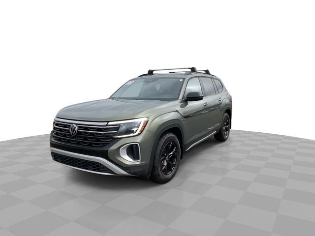 2024 Volkswagen Atlas 2.0T Peak Edition SEL
