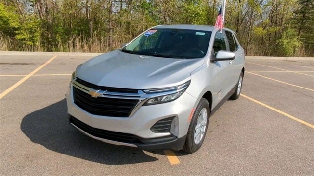 2022 Chevrolet Equinox LT in , OH - Mark Wahlberg Chevrolet Auto Group