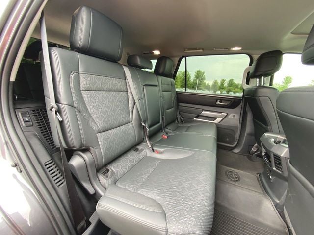 2024 Toyota Sequoia SR5