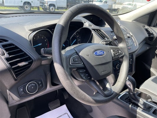 2018 Ford Escape SE in , OH - Mark Wahlberg Chevrolet Auto Group
