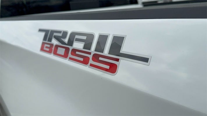 2021 Chevrolet Silverado 1500 LT Trail Boss in , OH - Mark Wahlberg Chevrolet Auto Group