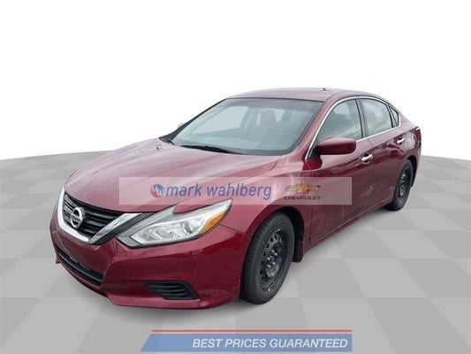 2017 Nissan Altima 2.5 in , OH - Mark Wahlberg Chevrolet Auto Group