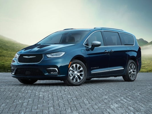 2021 Chrysler Pacifica Hybrid Touring L PHEV in , OH - Mark Wahlberg Chevrolet Auto Group