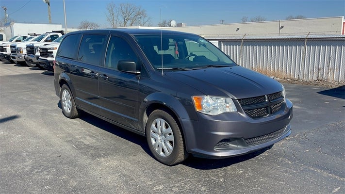 2017 Dodge Grand Caravan SE in , OH - Mark Wahlberg Chevrolet Auto Group