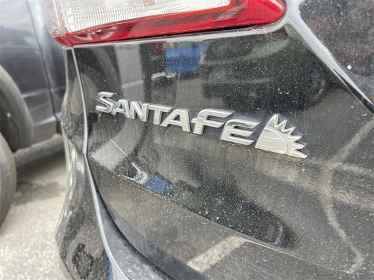 2017 Hyundai Santa Fe SE in , OH - Mark Wahlberg Chevrolet Auto Group