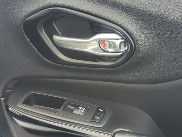 2023 Jeep Cherokee Altitude Lux 4x4