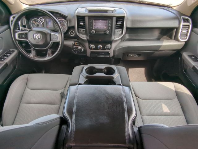 2020 RAM 1500 Big Horn Crew Cab 4x4 5'7' Box