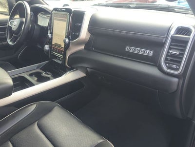 2019 RAM 1500 Laramie Crew Cab 4x4 5'7' Box