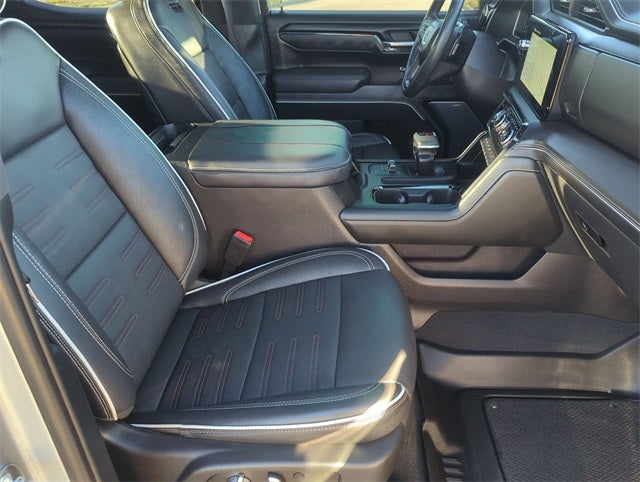 2023 GMC Sierra 1500 4WD Crew Cab Short Box AT4X