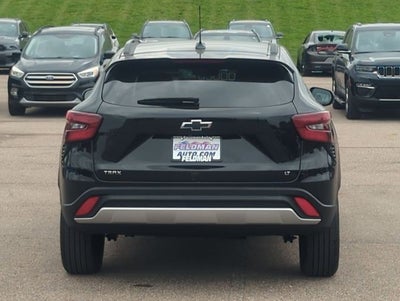 2024 Chevrolet Trax FWD LT