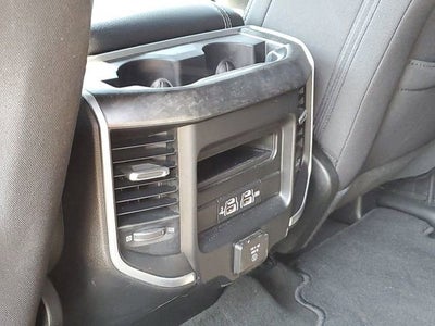2020 RAM 1500 Big Horn Crew Cab 4x4 5'7" Box