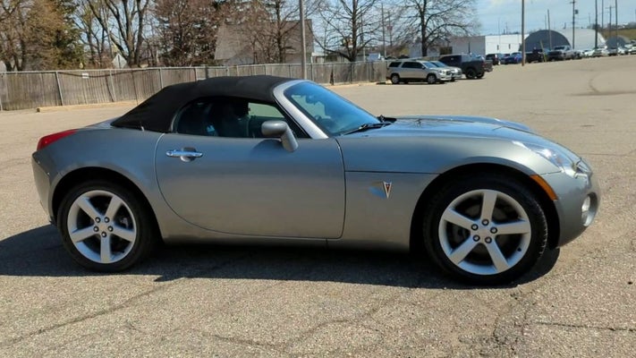 2006 Pontiac Solstice 2dr Convertible in , OH - Mark Wahlberg Chevrolet Auto Group