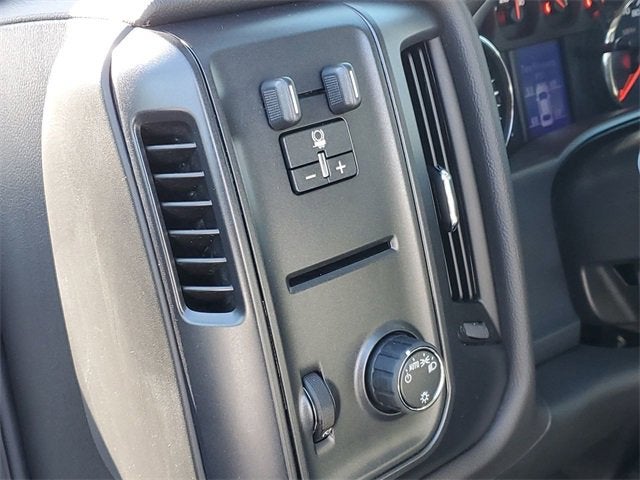 2018 GMC Sierra 2500 HD Crew Cab Standard Box 4-Wheel Drive