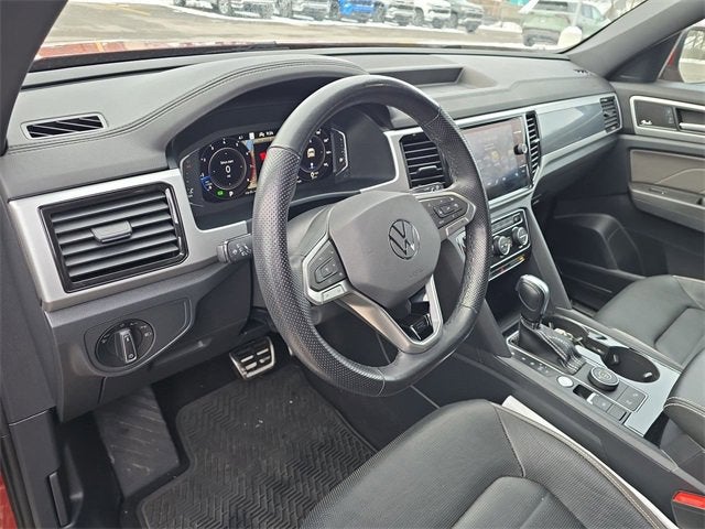 2022 Volkswagen Atlas Cross Sport 3.6L V6 SEL Premium R-Line