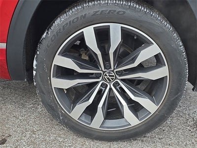 2022 Volkswagen Atlas Cross Sport 3.6L V6 SEL Premium R-Line