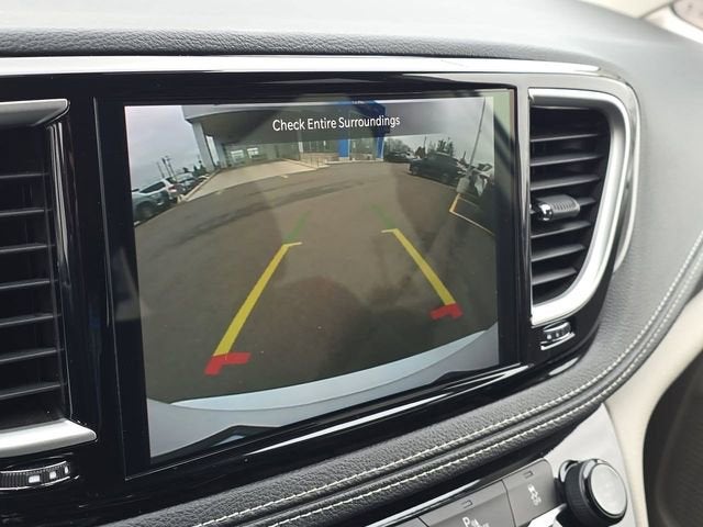 2024 Chrysler Pacifica Hybrid Select