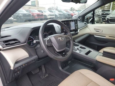 2021 Toyota Sienna XLE