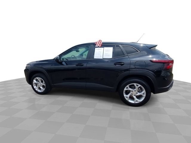 2025 Chevrolet Trax LS