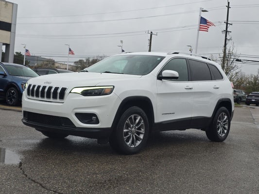2020 Jeep Cherokee Latitude Plus 4X4 in , OH - Mark Wahlberg Chevrolet Auto Group