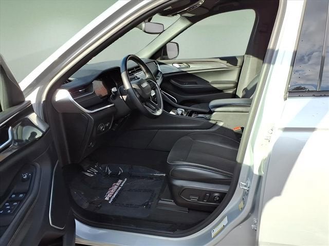 2022 Jeep Grand Cherokee Altitude 4x4