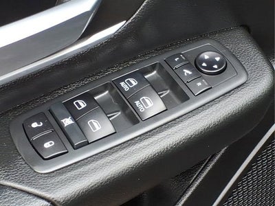 2020 RAM 1500 Big Horn Crew Cab 4x4 5'7" Box