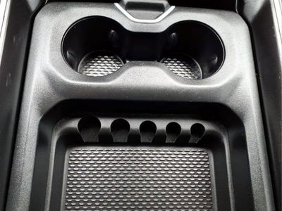 2020 RAM 1500 Big Horn Crew Cab 4x4 5'7" Box