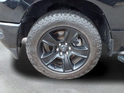 2020 RAM 1500 Big Horn Crew Cab 4x4 5'7" Box